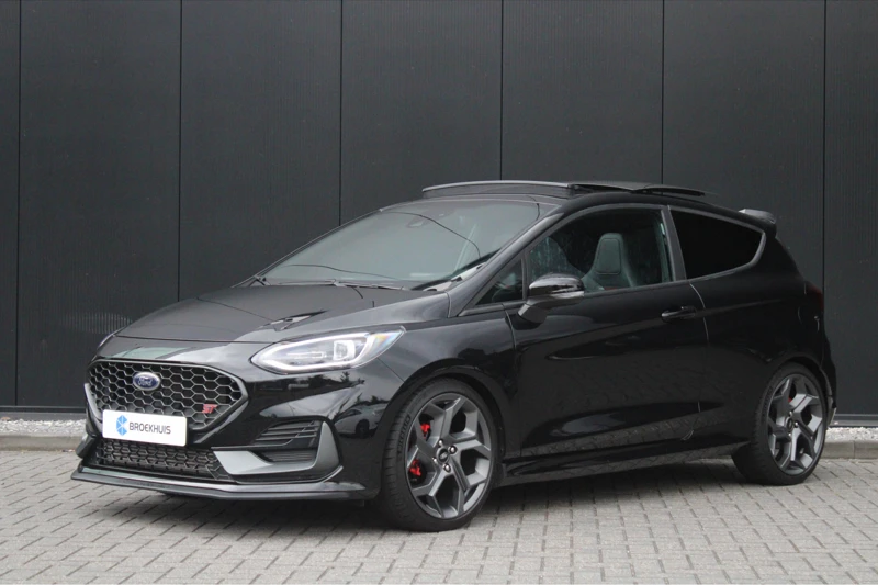 Ford Fiesta Fiesta 1.5 200PK ST-X | PANO-DAK | PERFORMANCE PACK | B&O | CAMERA