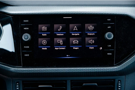 Volkswagen T-Cross R-Line 1.0 110 pk TSI | Climate control | Camera | Carplay| Navigatie