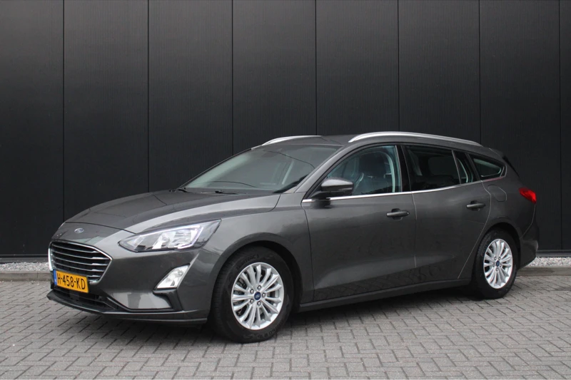 Ford Focus Wagon 1.0 125 pk Titanium | NL-AUTO | LED | ALL-SEASON BANDEN