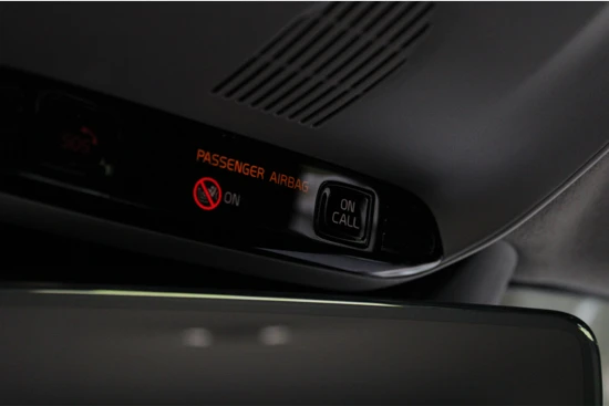 Volvo XC40 T4 Recharge Inscription | Leder | Camera | CarPlay | Keyless | Elektrische Achterklep |