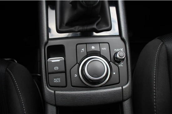 Mazda CX-3 2.0 SKYACTIV-G 120 SPORT SELECTED | NL-AUTO! | DEALER OH! | NAVI | CLIMA | STOELVERWARMING | CRUISE | PARK SENS V+A | 18' LM. VE