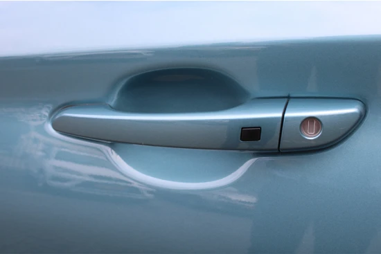 Hyundai KONA Electric 39 kWh 136pk Comfort Automaat | € 2.000,- Subsidie | Led | Climate | Camera | Keyless | Warmtepomp | 17" Lichtmetaal | Navigatie