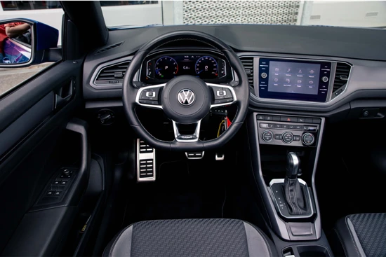 Volkswagen T-Roc Cabrio | 1.5 TSI R-Line | Stoelverwarming | Adaptive Cruise Control | PDC v+a | Digitaal Instrumenten paneel