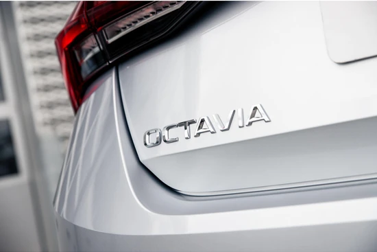 Škoda Octavia Hatchback 1.0 TSI 110 6MT Ambition