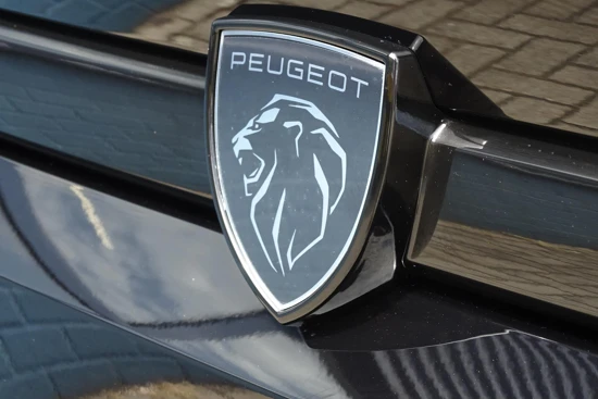 Peugeot 408 1.6 HYbrid GT 225 PK 8-TRAPS AUTOMAAT | 20" LMV