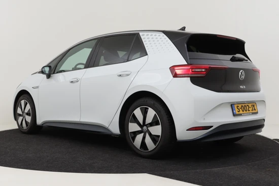 Volkswagen ID.3 First Plus 58 kWh 204PK | * Actieradius 424 km (WLTP) | 100% Dealeronderhouden | 8% bijtelling | Navigatie | App Connect | Adapt