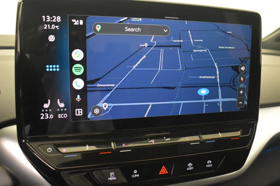 Volkswagen ID.5 Pro 77 kWh 204PK | Panorama Dak | Head-Up Display | Matrix LED Koplampen | Stuur + Stoelverwarming | DAB Ontvanger | App Connect
