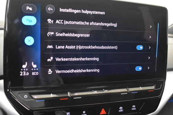 Volkswagen ID.5 Pro 77 kWh 204PK | Panorama Dak | Head-Up Display | Matrix LED Koplampen | Stuur + Stoelverwarming | DAB Ontvanger | App Connect