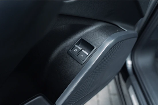 Audi Q5 Sportback 50TFSIe 299PK S-Tronic S edition | Matrix LED | Elektrisch Verstelbare Bestuurdersstoel | Adaptive Cruise Control | 36