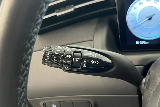 Hyundai Tucson 1.6 T-GDI MHEV 4 wiel aandrijving Premium | Stoelverwarming & -koeling | Getint glas | Draadloze telefoonlader | Keyless | DAB+