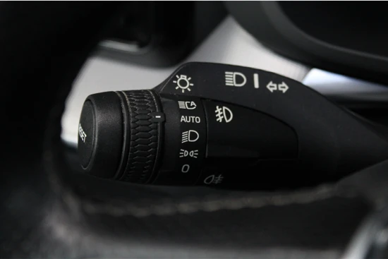 Volvo XC60 T8 Twin Engine Inscription | 360° Camera | Panoramadak | Trekhaak | Assistentiepakket | Leder | Elektrische Stoel | Stoelverwarm
