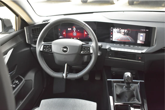 Opel Astra Sports Tourer 1.2 Turbo Elegance 130pk | Navigatie Pro | Stuur/Stoelverwarming | Achteruitrijcamera | AGR-Comfortstoelen | 17"LM