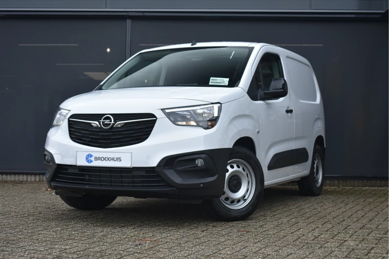 Opel Combo Electric L1H1 Edition 50 kWh | Registratiekorting €7.856 | Vloer+wand | Bumperpaneel