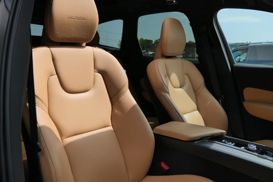 Volvo XC60 T8 AWD Inscription | Panoramadak | Camera | Leder | CarPlay/AndroidAuto | Navigatie