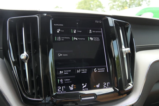 Volvo XC60 T8 AWD Inscription | Panoramadak | Camera | Leder | CarPlay/AndroidAuto | Navigatie