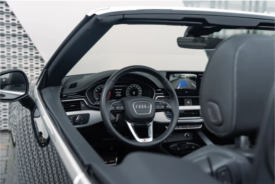 Audi A5 Cabriolet 40TFSI 204PK S-Tronic S edition | Adaptive Cruise Control | Achteruitrijcamera | Dodehoek Detectie | Nekverwarming | W