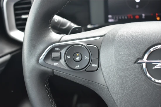 Opel Mokka 1.2 Turbo Elegance 130pk 8-traps Automaat | Navigatie by App | 17" LMV | Climate Control | Full-LED | Achteruitrijcamera | Parke