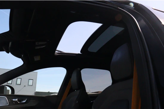 Volvo XC60 T8 AWD Polestar Engineered | Long Range 455 PK | Bowers & Wilkins | 360° Camera | Trekhaak | Google Infotainment | 22 Inch | Hea