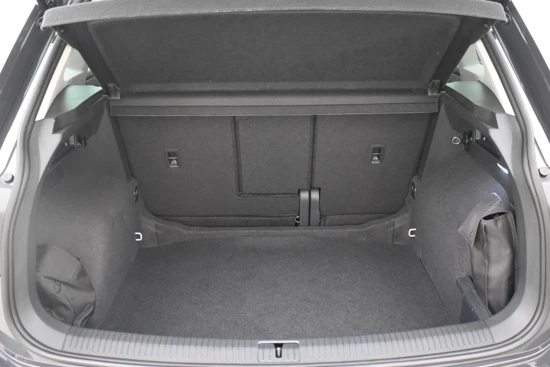 Volkswagen Tiguan 1.5 150 pk TSI Life | Climate Control | DAB radio | Parkeersensoren v+a | Verwarmbare voorstoelen | Verwarmbare stuur | LED kopl