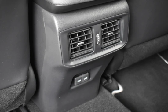 Toyota RAV4 2.5 222pk Hybrid AWD AUTOMAAT Executive | Climate Control | Adaptive Cruise Control | Achteruitrijcamera | DAB | LED dagrijverli