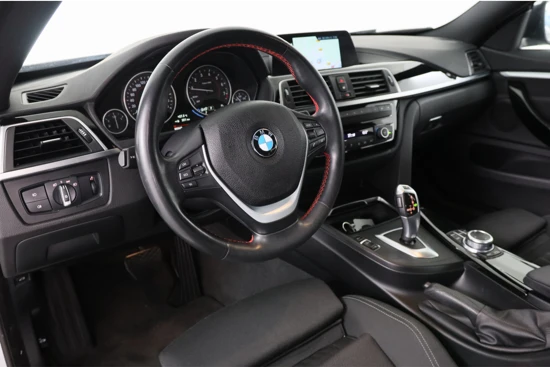 BMW 4 Serie Gran Coupé 418i Executive | 1e Eigenaar! | Dealer Onderhouden! | LED | Sportstoelen | Navi | Clima | Parkeersensoren | Elektrisc