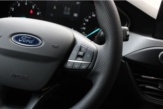 Ford Focus Wagon 1.0 Hybrid 125pk ST-Line Style | Camera | Stuur- en stoelverwarming | Keyless | Draadloze telefoonlader