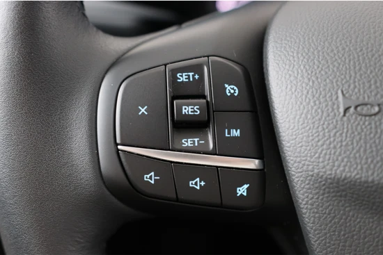 Ford Kuga 2.5 PHEV Titanium | Winter Pack | Navigatie | Climate Control | Keyless | LED | 18 inch Lichtmetalen velgen