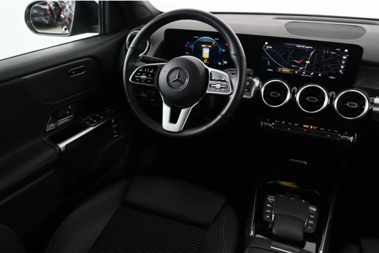 Mercedes-Benz GLB 200 | Camera | Comfortstoelen | Navigatie | Led | Clima | Stoelverwarming | Parkeersensoren