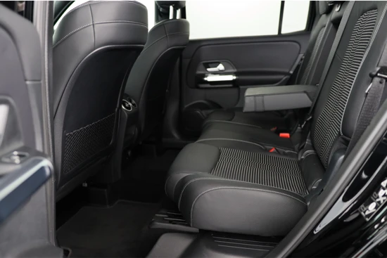 Mercedes-Benz GLB 200 | Camera | Comfortstoelen | Navigatie | Led | Clima | Stoelverwarming | Parkeersensoren