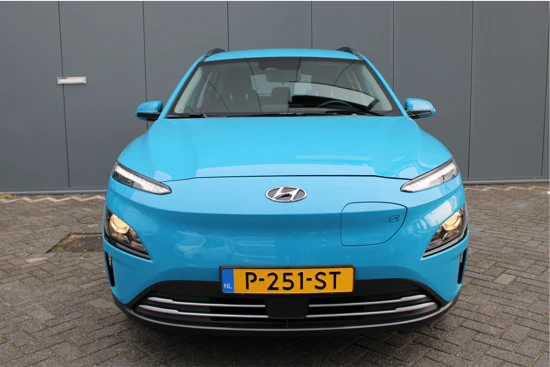 Hyundai KONA Electric 39 kWh 136pk Comfort Automaat | € 2.000,- Subsidie | Climate | Camera | Keyless | NL. Auto | Full Led | Navigatie | Krell Audio