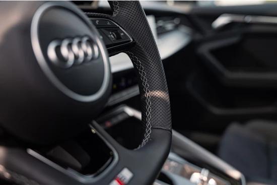Audi S3 2.0TFSI 310PK S-Tronic quattro | Panoramdak | Achteruitrijcamera | Adaptive Cruise Control | Matrix LED | Bang & Olufsen | Elekt