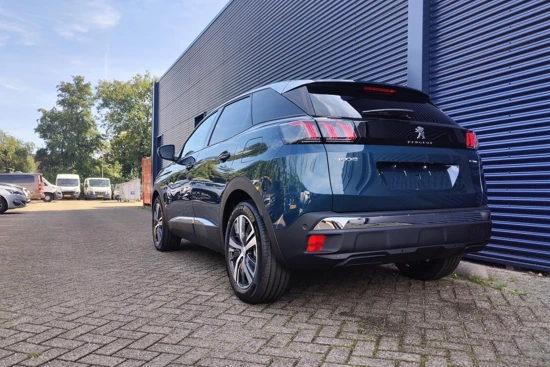 Peugeot 3008 1.6 HYbrid 225 Active Pack Business