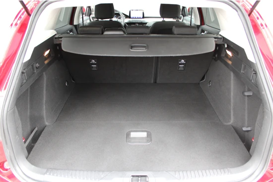 Ford Focus Wagon 1.0 Ecoboost 125pk Titanium Business | Climate | Winterpack | Parkeersensoren | Navigatie | Cruise Control