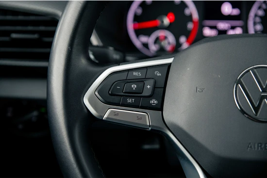 Volkswagen T-Cross 1.0 TSI Life | Airco | Parkeersensoren v+a | Apple Carplay | ACC | DAB