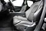 Volvo XC60 2.0 B5 R-Design | Trekhaak | 21 inch | Parkeercamera | Sportchassis | Sportstoelen