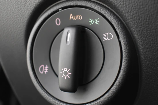 Volkswagen up! 1.0 65Pk | Bluetooth | Airco | DAB | Regensensor | Elektrische ramen voor | 100% Dealer onderhouden