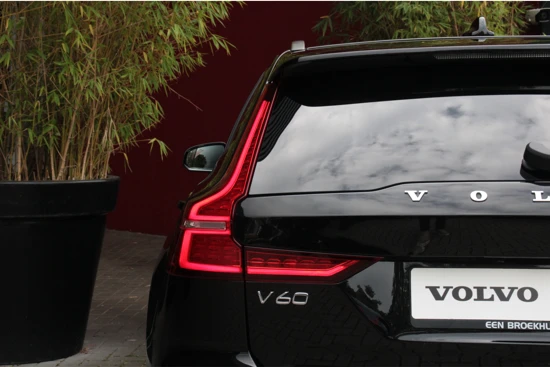 Volvo V60 B3 Business Pro | Trekhaak | Camera | Adaptive Cruise | BLIS | CarPlay | Keyless | 19" velgen