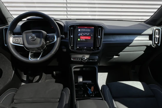 Volvo C40 TWIN ULTIMATE *UIT VOORRAAD LEVERBAAR* RIJKLAAR € 63.950,-