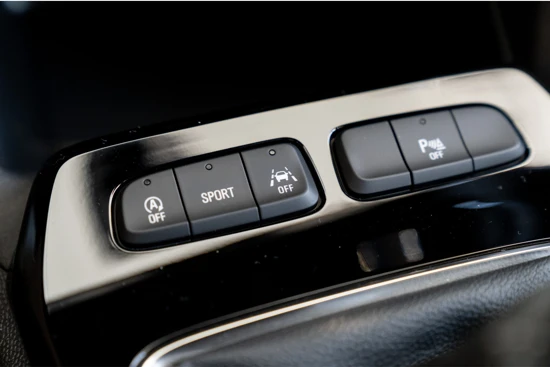 Opel Mokka 1.2 GS Line | 10 inch Navigatie | 18 inch lichtmetaal | Stoel & Stuurverwarming | Climate Controle |