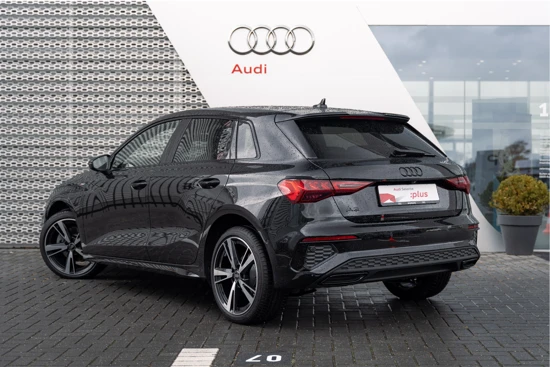 Audi A3 Sportback 40TFSIe 204PK S-tronic S-Edition | Achteruitrijcamera | Adaptive Cruise Control | Alcantara | Parkeersensoren Voor + A