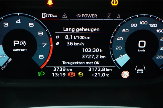 Audi Q3 35TFSI 150PK S-tronic Advanced Edition | Trekhaak | Navigatie | Stoelverwarming | Standkachel | 18" Velgen | Sportstoelen | LED