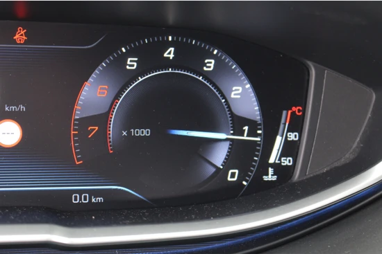 Peugeot 3008 1.2 Allure AUT. | NAV | CAM | Cruise | Climate C. | Carplay | Lane-assist | Privacy glas