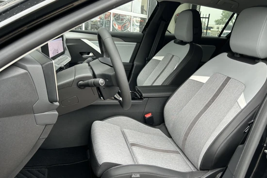 Opel Astra Sports Tourer 1.2 130pk Business Elegance | Navi | AGR stoelen verwarmd | Stuurverwarming | Adaptieve cruise control | *meerprij