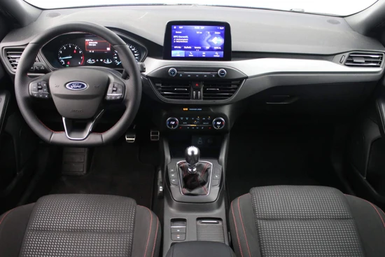 Ford Focus 1.0 Hybrid ST Line Style | Stuur/Stoelverwarming | Camera | Park Assist | Carplay | Bluetooth | 17''
