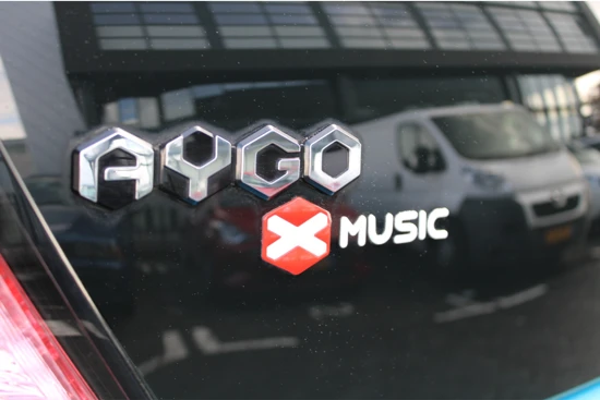 Toyota Aygo 1.0 70pk x-music Cabriodak TOP!