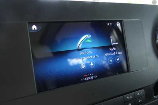 Leaf 4 4 Sprinter Campervan | Luifel | Douche | Zonnepanelen | Vast bed | Carplay/ Android Auto