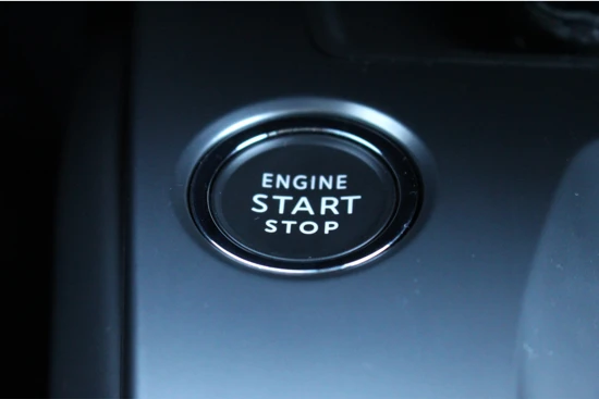 Peugeot 308 1.2 130PK Allure Pack Business | CAM | NAV | 3 D Cockpit | Climate & Cruise C. | 17" LMV | PDC V+A |