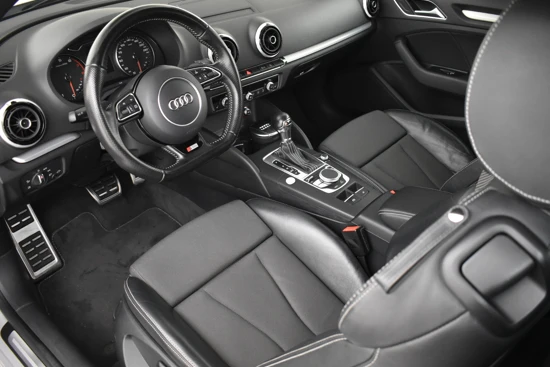 Audi A3 Cabriolet 1.4 TFSI 150 PK CoD Ambition Pro Line S | Parkeersensoren voor + achter | Cruise Control | LMV 18 Inch | Voorstoelen v