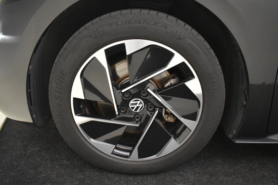 Volkswagen ID.3 Style 45 kWh 150PK | 12% bijtelling |2000euro sepp subsidie | ACC | Stuur + Stoelverwarming | Navigatie | 18'' LMV | App-Connect