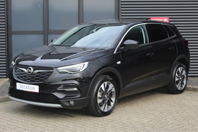 Opel Grandland X 1.2 Turbo Business Executive